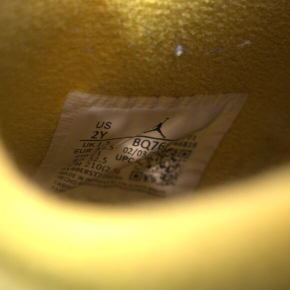 Jordan 4 Retro Lightning 2021 Kids Size 2Y  Shoes BQ7669-700 - Picture 7 of 9